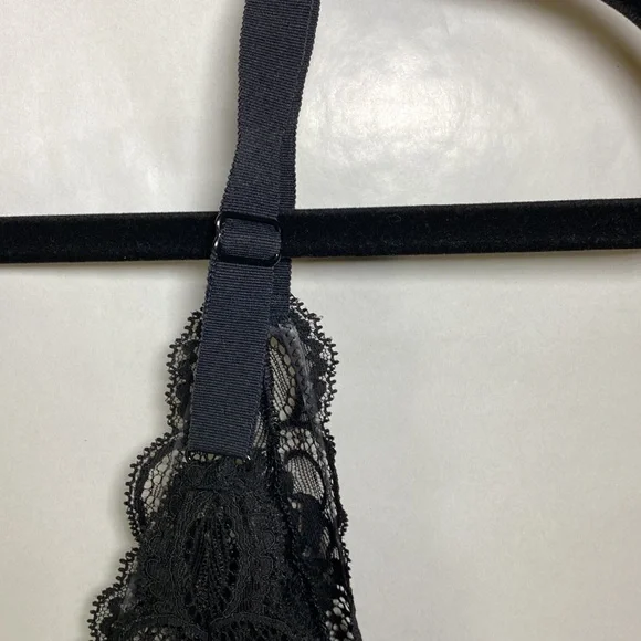 Victoria’s Secret Plunge V-Neck Sheer Black Lace Teddy Body Suit Ladies Large - Picture 7 of 16